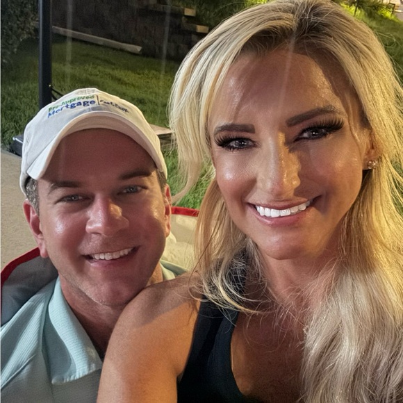 Meet your Posher, Sarah - Picture 1 of 6